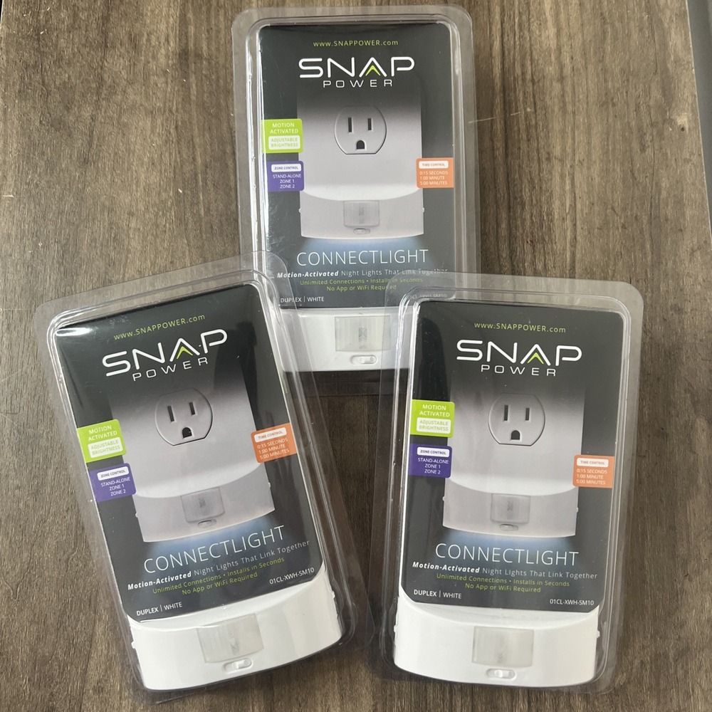 SnapPower MotionLight Motion Detecting Night Light Duplex White Wall Plate Lot 3